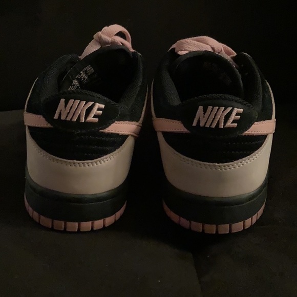 Nike dunk low women’s rare - Picture 3 of 3